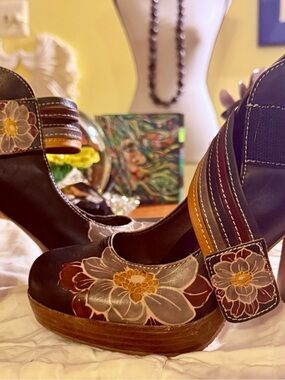 L'ATISTE Black Leather Floral Mary Jane Heels with Wood Block Heel